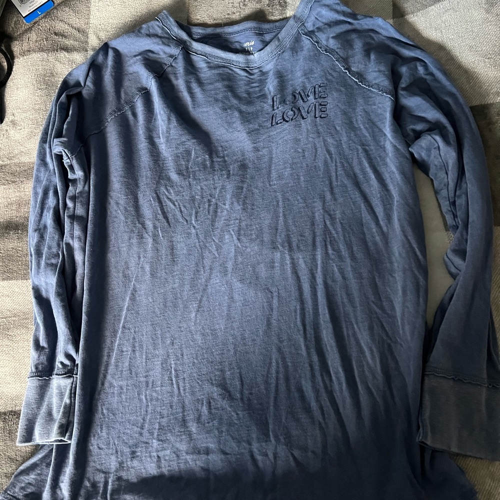 Aerie long sleeve t shirt
